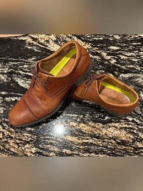 Florsheim Brown Leather Oxford with Bright Yellow Insole
